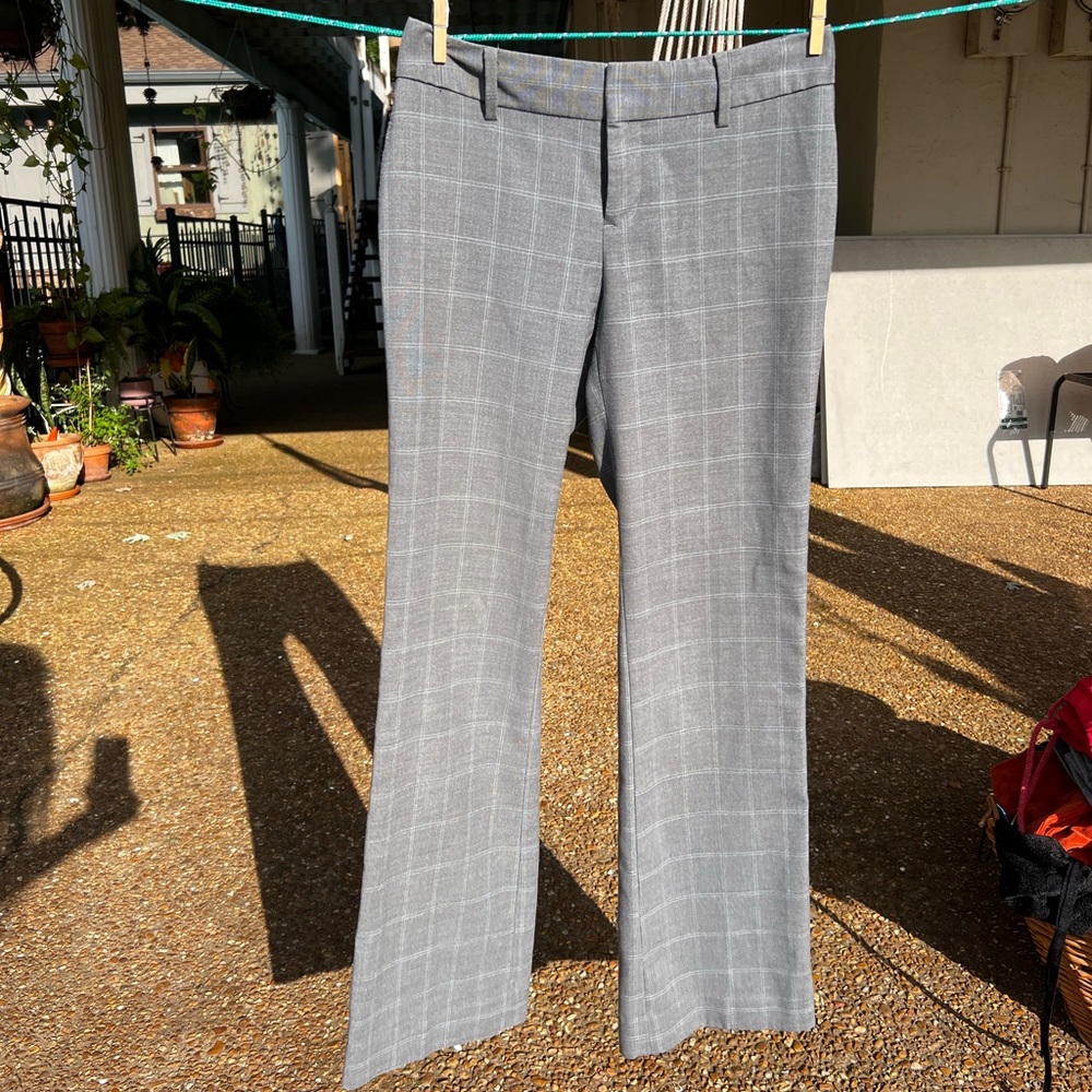 ✨✨ Gray Plaid Banana Republic Pants ✨✨